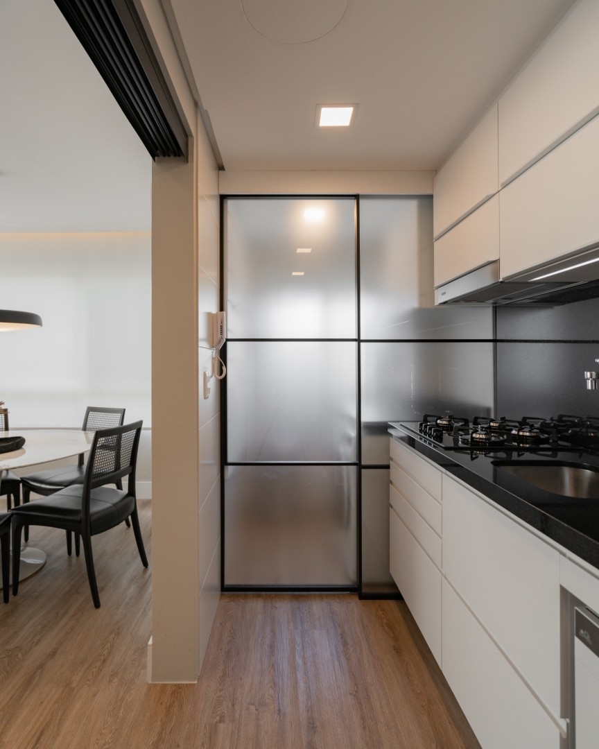 CUBIK Arquitetura - AP. VIVANT cozinha portas de correr