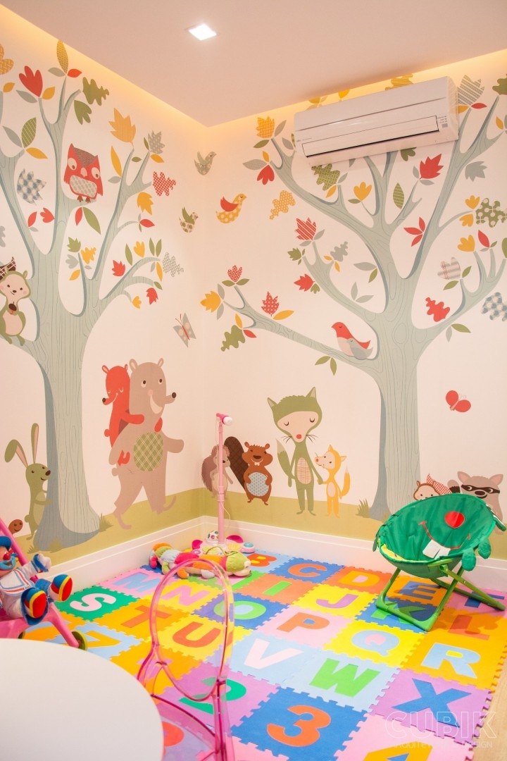 brinquedoteca, papel de parede tematico infantil, wallpaper mural forest friends jelly beans,  tapete EVA